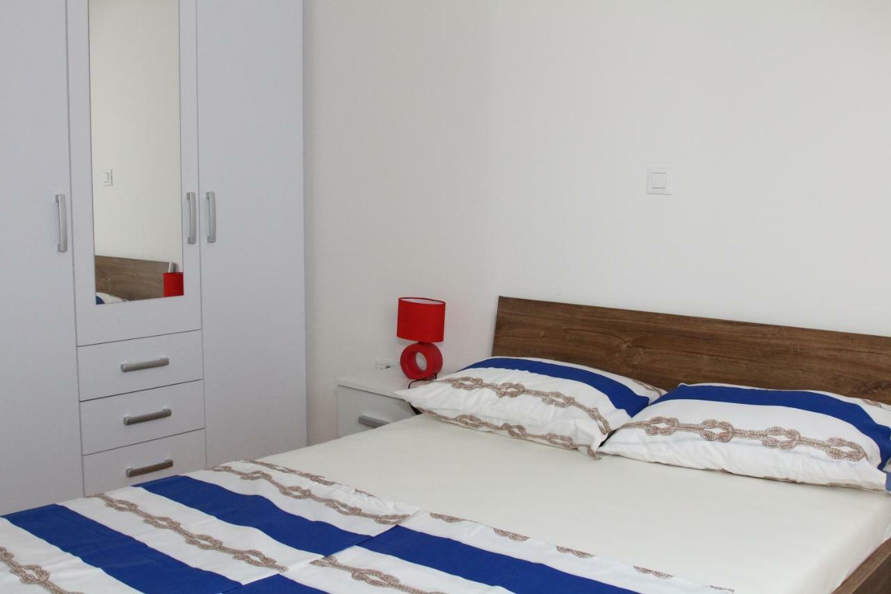 Apartments "Pavic" Near Zagreb Airport Велика-Горица Экстерьер фото
